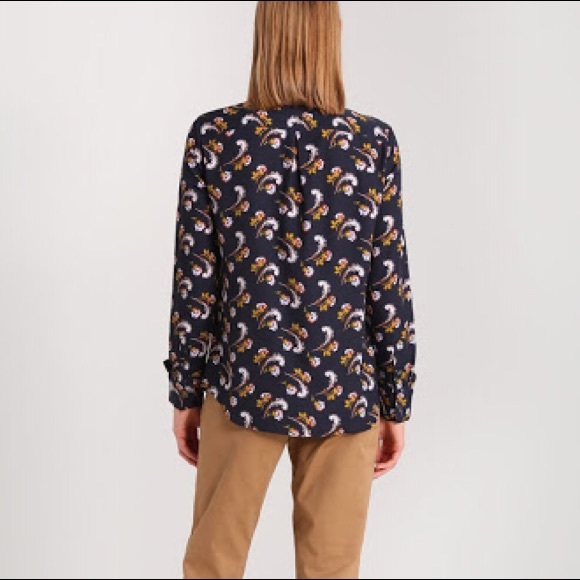 Banana Republic Dillon Enid Shirt; size small - Picture 4 of 10